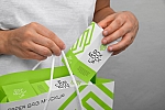 现代质感手持手提袋包装盒纸盒展示效果PSD样机贴图Packaging Box Mockup