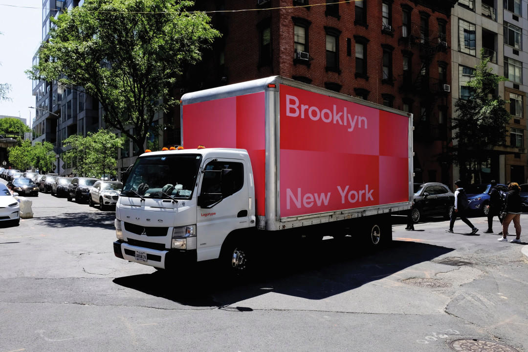 9款城市城市街头广告牌货车车身广告设计PS展示贴图样机模板 Brooklyn, NY Branding Mockup Bundle